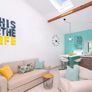 https://tamburika.primorje-gorskikotar.com